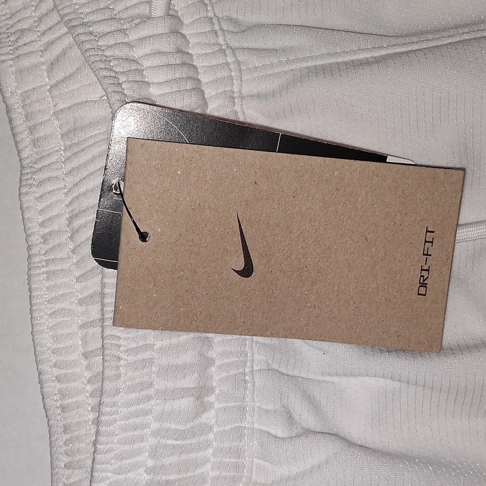 Nike WNBA Crossover Shorts Dri-Fit Color-White/Orange NWT - Picture 2 of 7